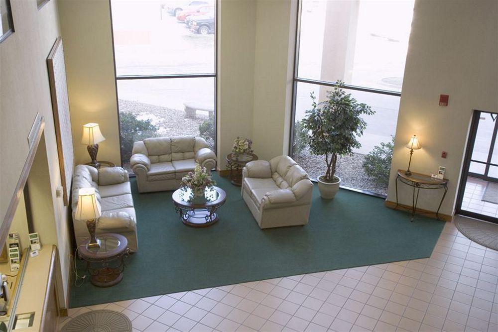Candlewood Suites - Wichita East By Ihg Exterior photo