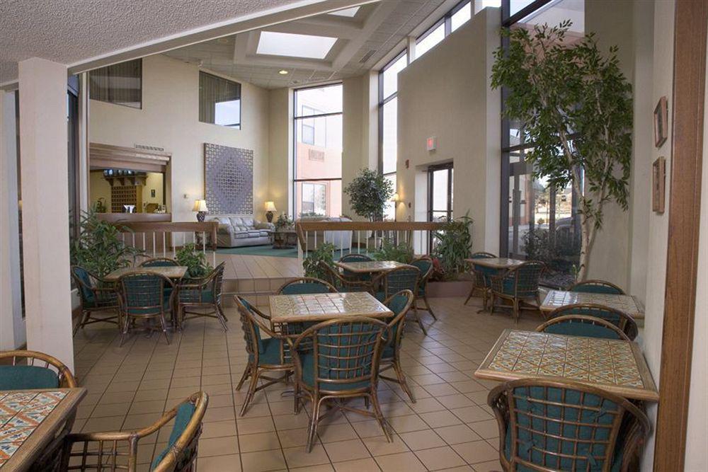 Candlewood Suites - Wichita East By Ihg Exterior photo