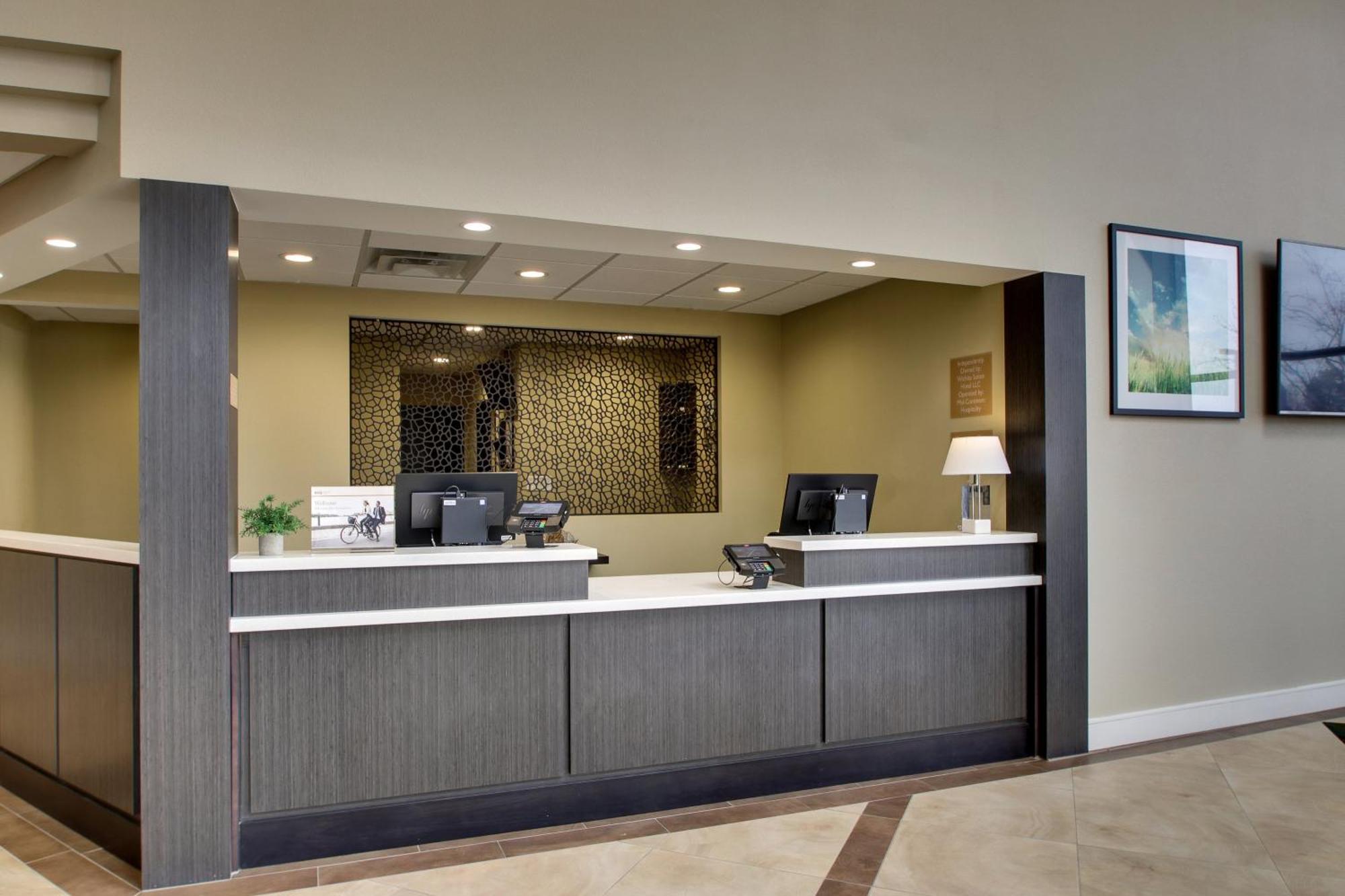 Candlewood Suites - Wichita East By Ihg Exterior photo