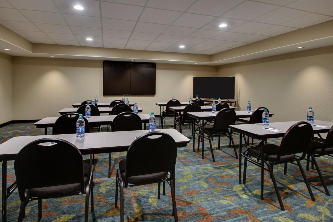 Candlewood Suites - Wichita East By Ihg Exterior photo