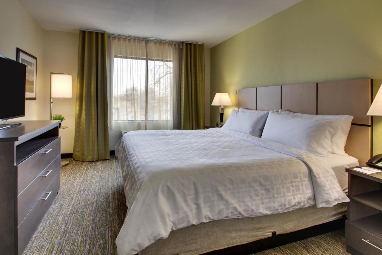 Candlewood Suites - Wichita East By Ihg Exterior photo