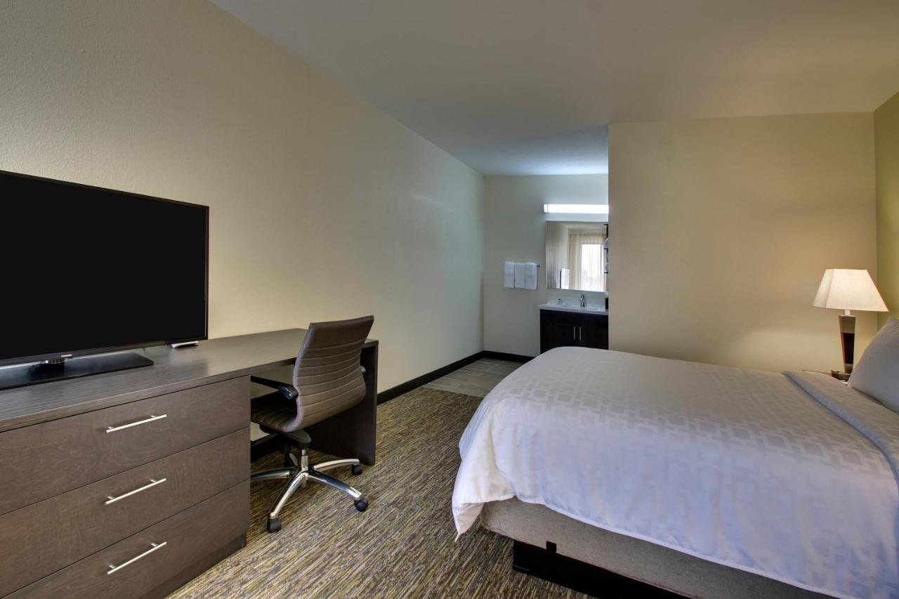 Candlewood Suites - Wichita East By Ihg Exterior photo