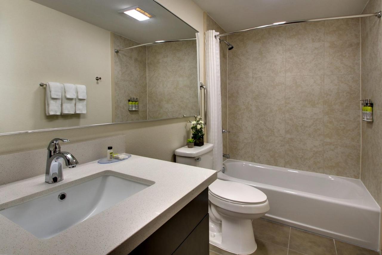 Candlewood Suites - Wichita East By Ihg Exterior photo